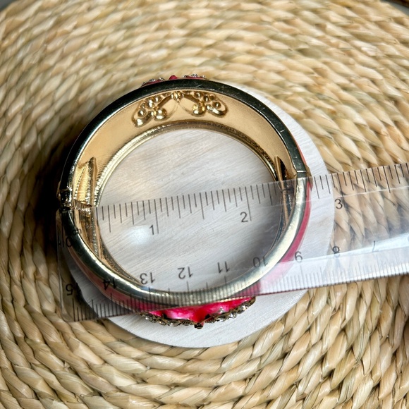 Delightful Crystal Butterfly Pink Enameled Wide Metal Clamper Bangle Bracelet. - Picture 13 of 14